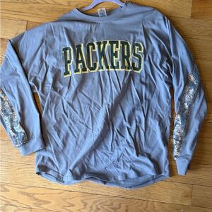 Go Couture Green Bay Packers Light Gray Sequin Top